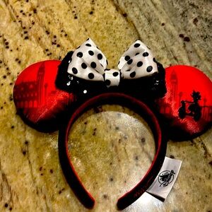 Mickey ears purchased in Italy at Epcot say ciao Bella on side